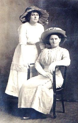 sisters: Clara Schroeder Arndt & Elsie Schroeder Schultz