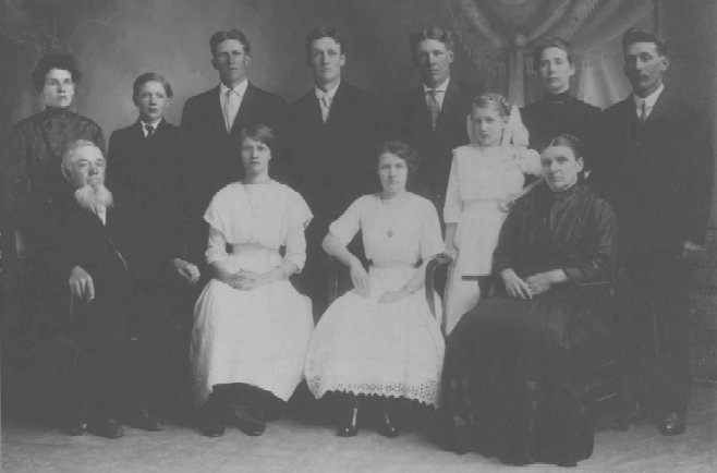 Christoph (Christ) Sander family, ca 1914