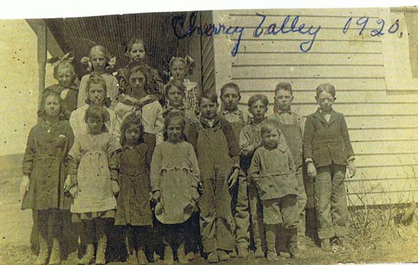 Cherry Valley school children, 1920