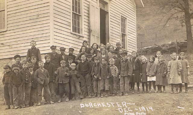 Dorchester schoolchildren - December 1914
