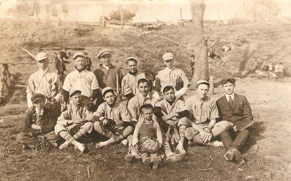 New Albin High School Baseball Team, ca1916