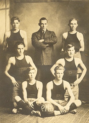 Postville Basketball team ca1916