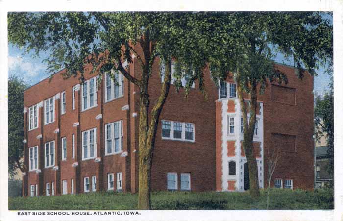 Atlantic East Side School 1909