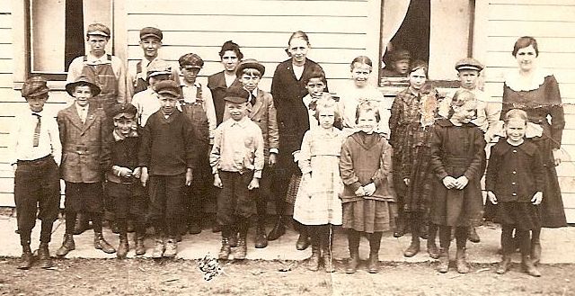 McGregor school children 1919