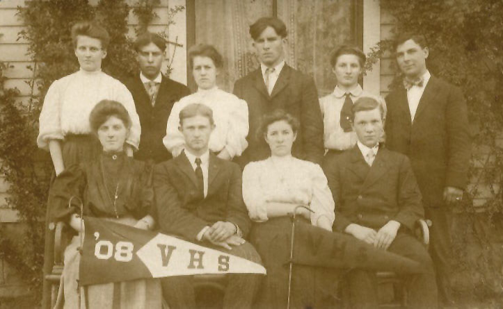 Victor Graduates, 1908