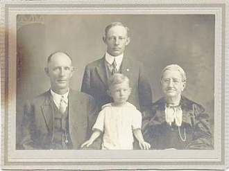 Crone Family, Jones County, Iowa