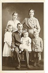 Nowachek Family, Jones County, Iowa