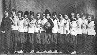 First basketball Team 1915-16