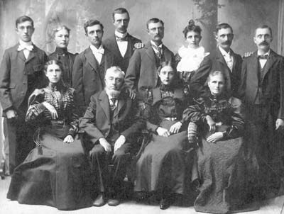 J.M. Barthell family, 1900