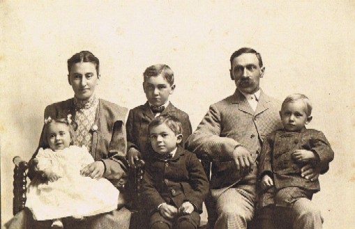 Family of Theodore J. Werhan, 1905