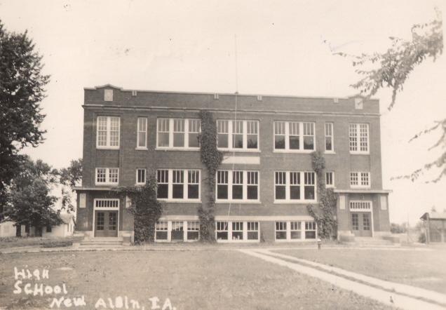 New Albin Public School, ca1916