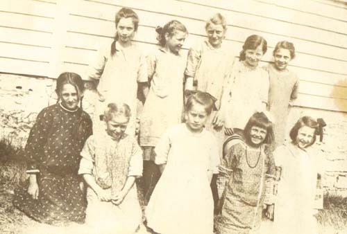 Pleasant Ridge School, ca 1914